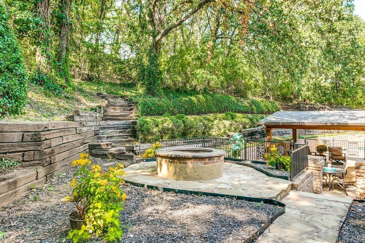 3031 Parr Lane