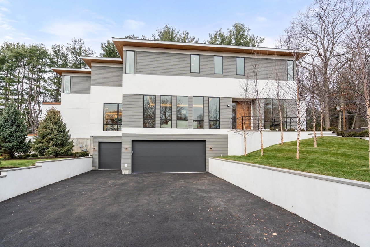 7 Stonewood Drive Newton 