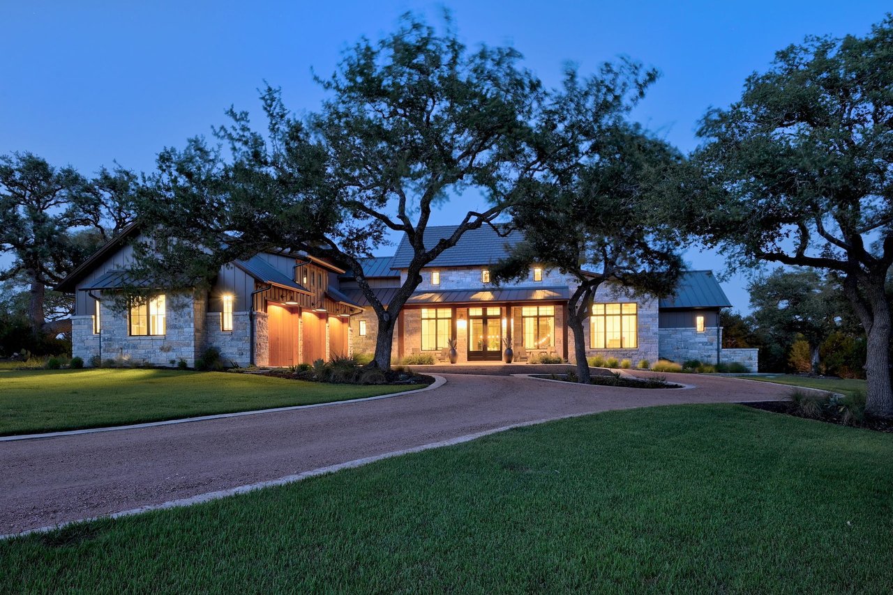 Luxury estate in Dripping Springs near Camp Lucy