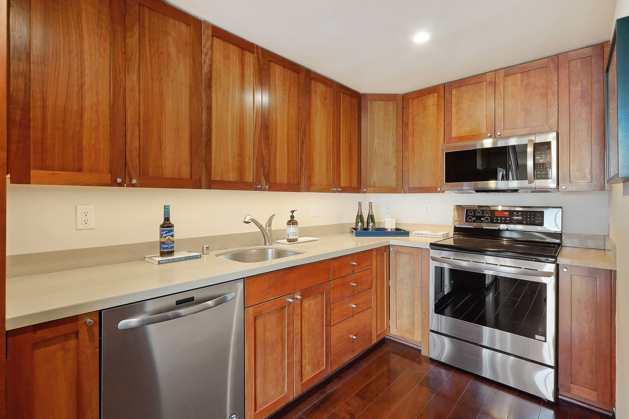 Spectacular Top Floor View Loft Condo