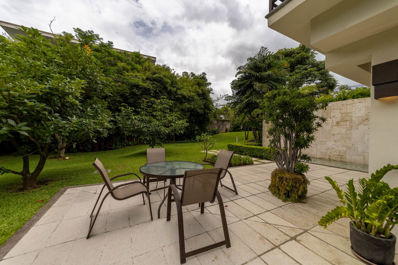 City Family Home, Escazu, San Jose