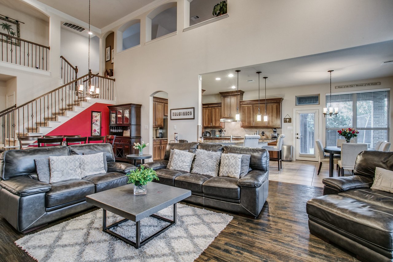 2212 Carrick Drive