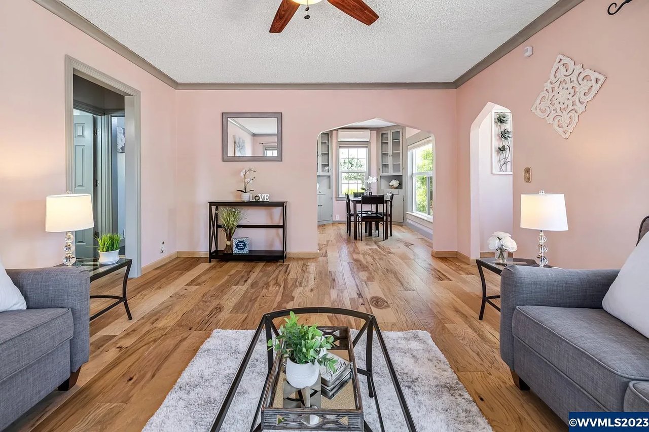 1900 16th Ave SW