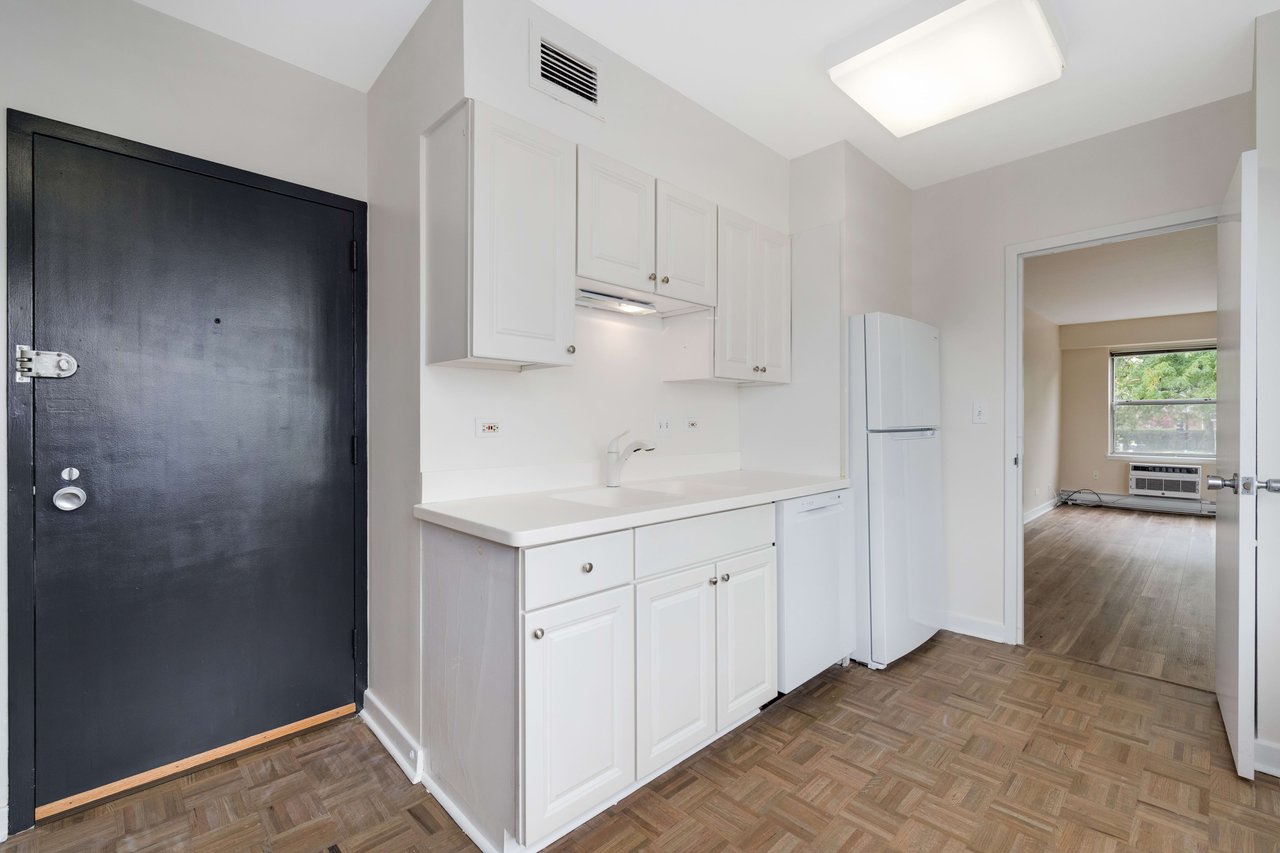 1440 Sheridan Rd Unit 202