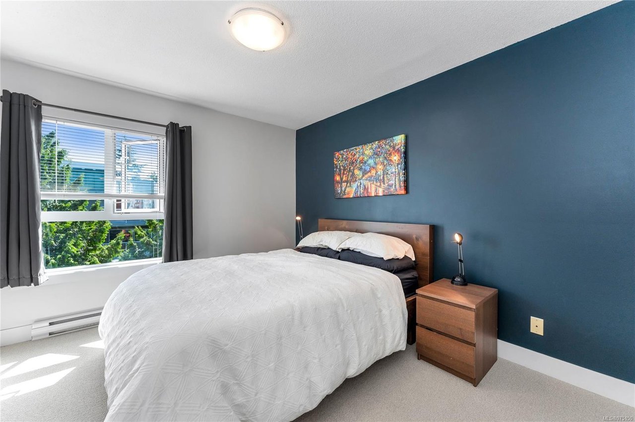 304-2515 Dowler Pl