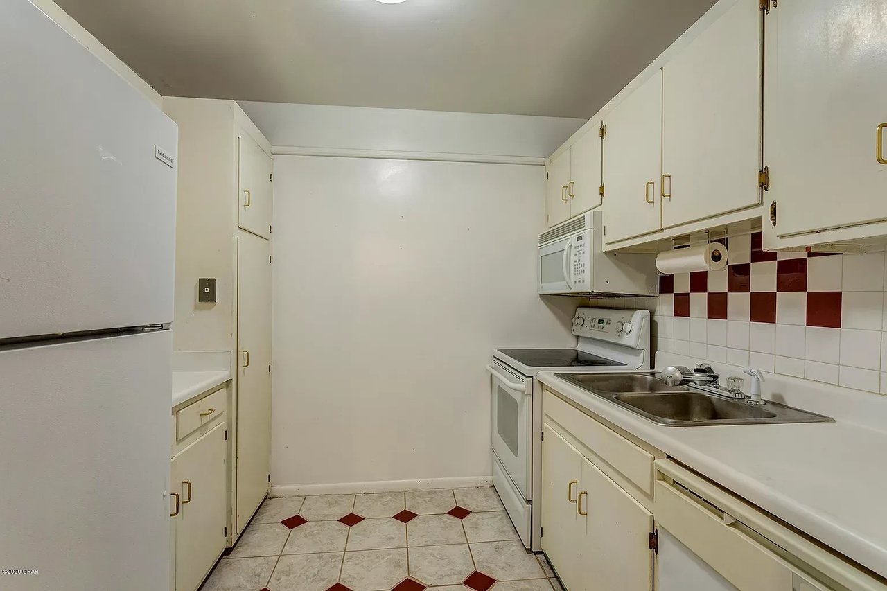 2100 W Beach Drive Unit E203