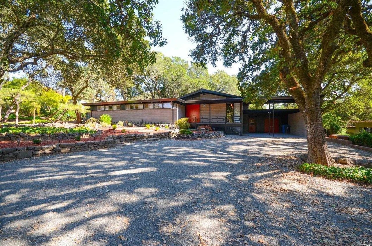 273 Stonecrest Dr