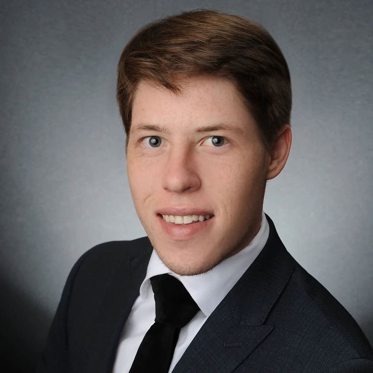 Jonathan Siegfried Beverly Hills Real Estate Agent Headshot
