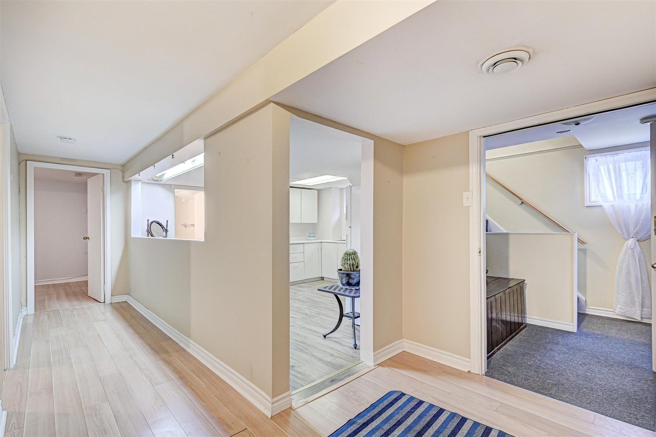 5 Stanwell Dr