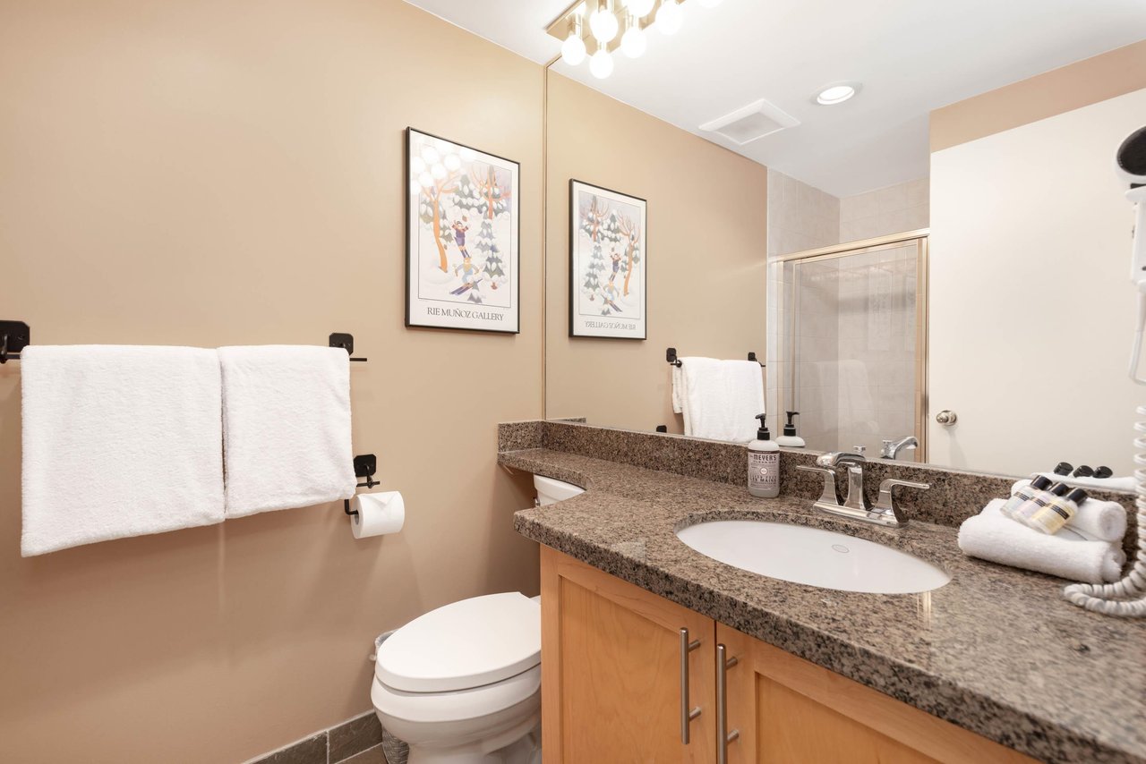 303/304-4905 Spearhead Pl