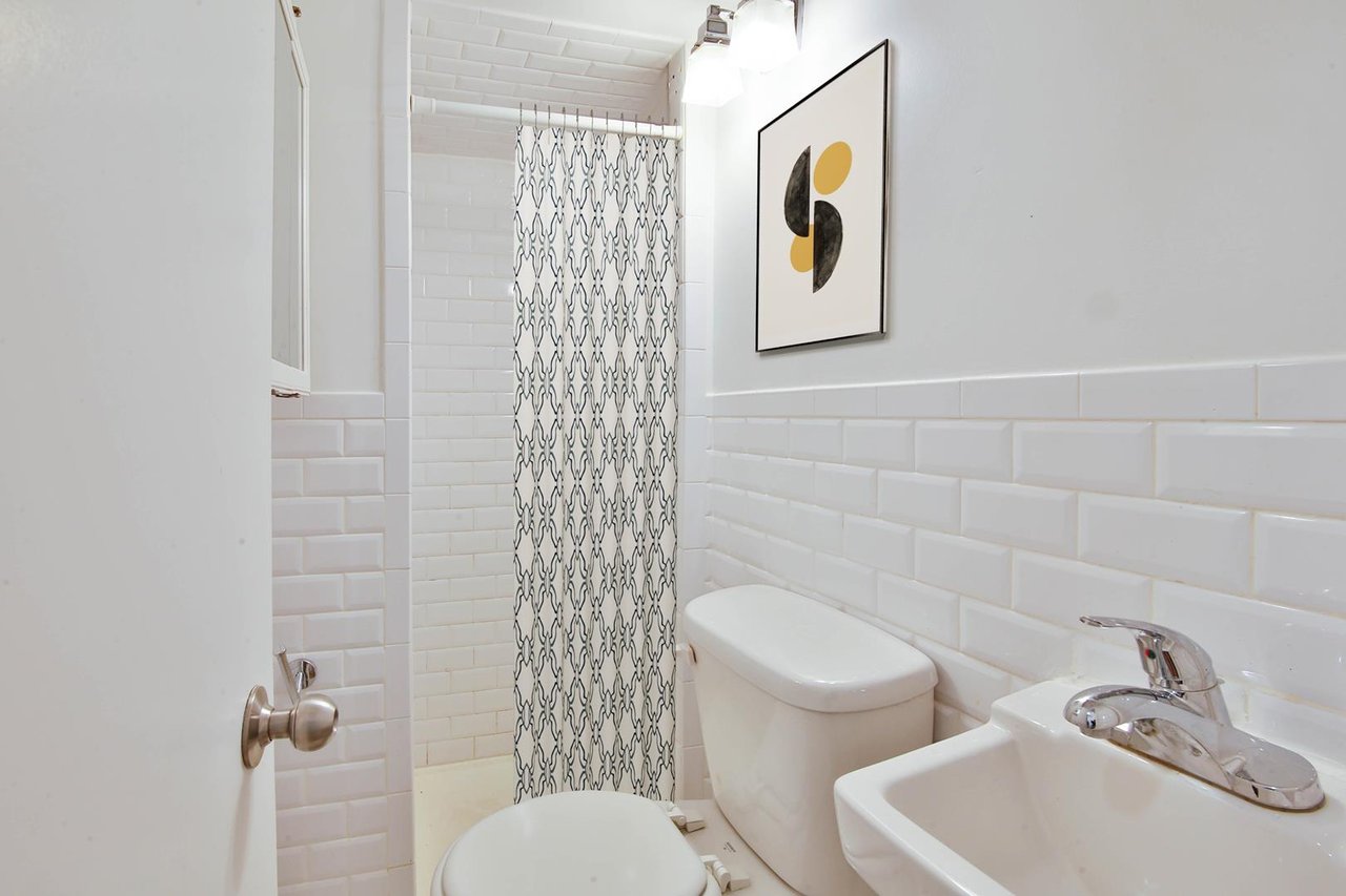 142 Sullivan Street, Apt 18