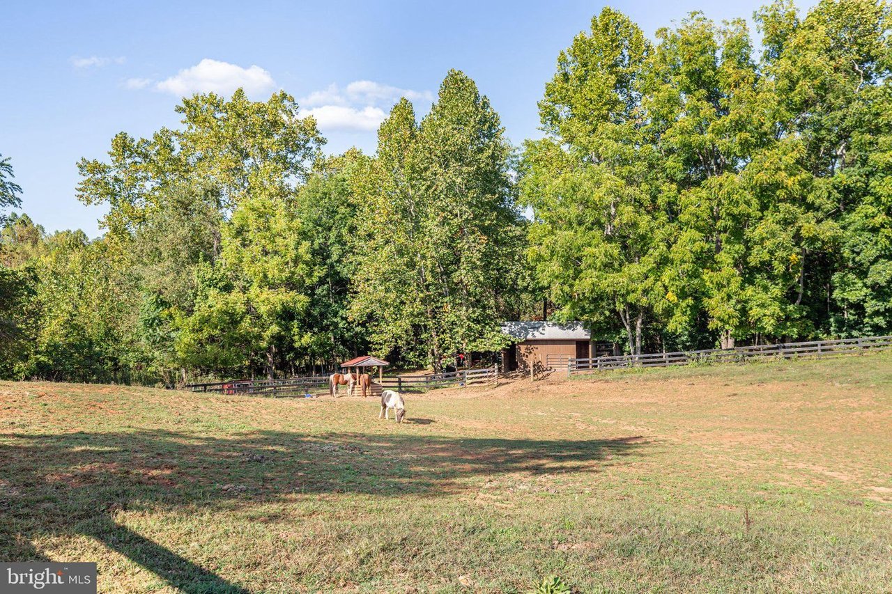 10623 Gravel Rd