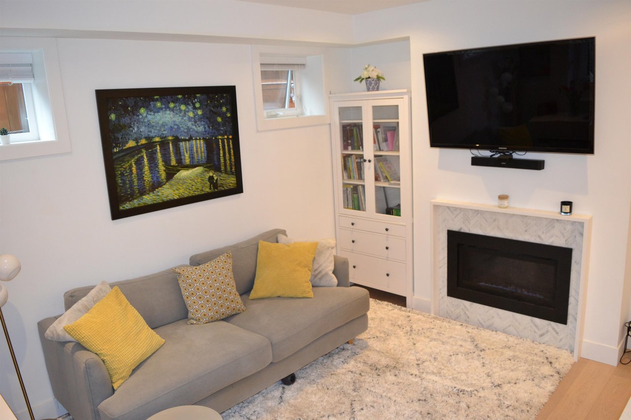 2519 W 8th Avenue, Vancouver