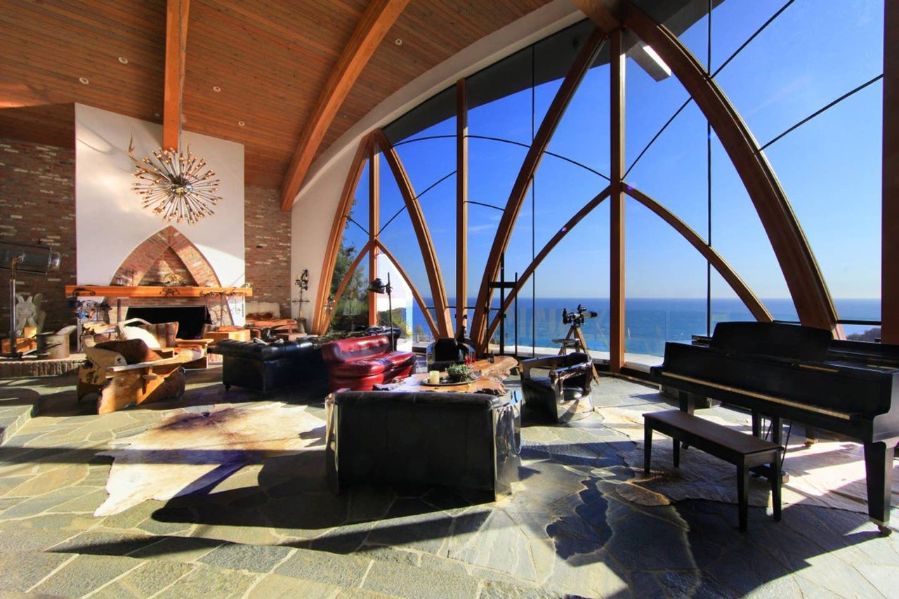 Valley Chateau