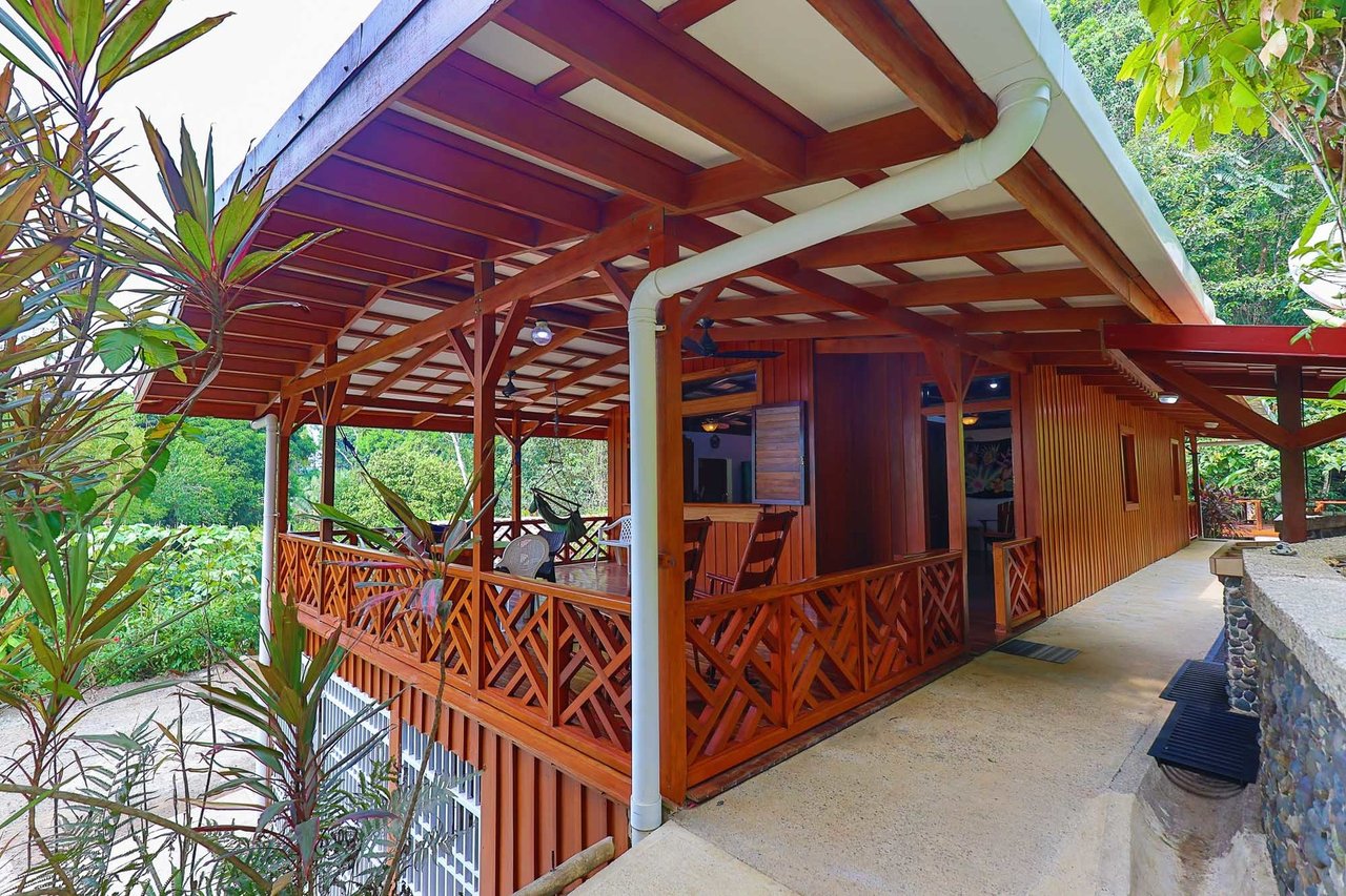 Waterfall Beachfront Estate, Osa, Puntarenas