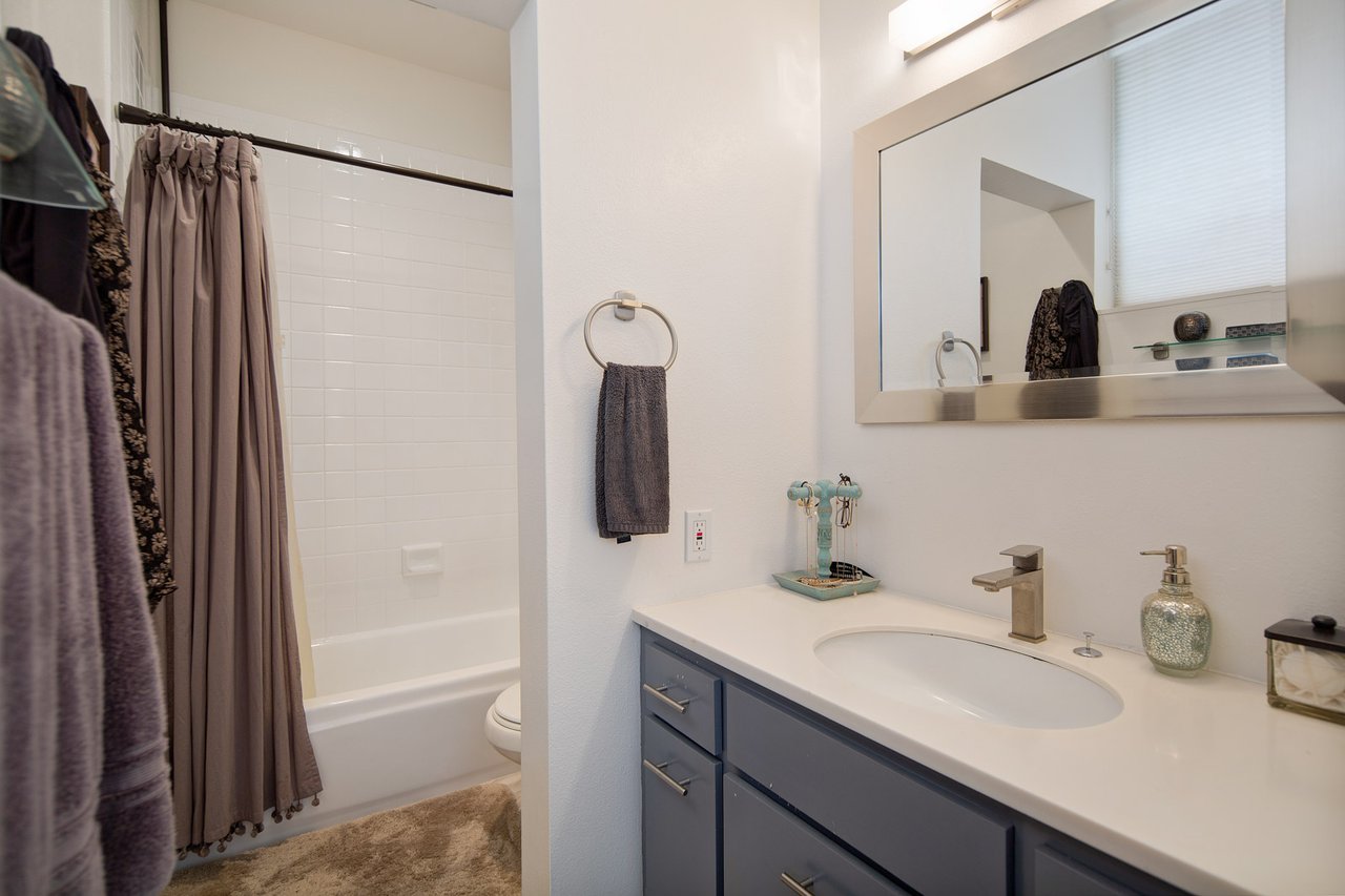 VANDEWATER STREET CONDOMINIUMS