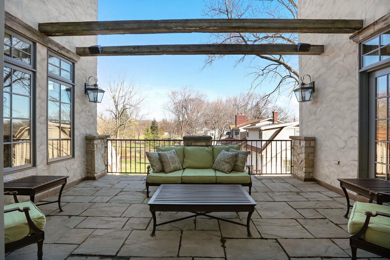 Brilliantly Designed Luxury Estate