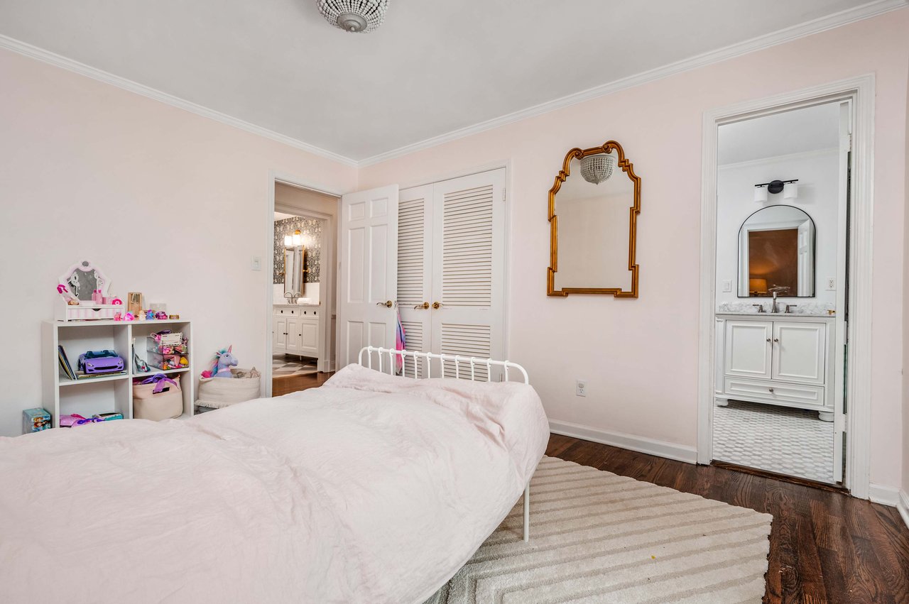 311 Broadland Rd NW