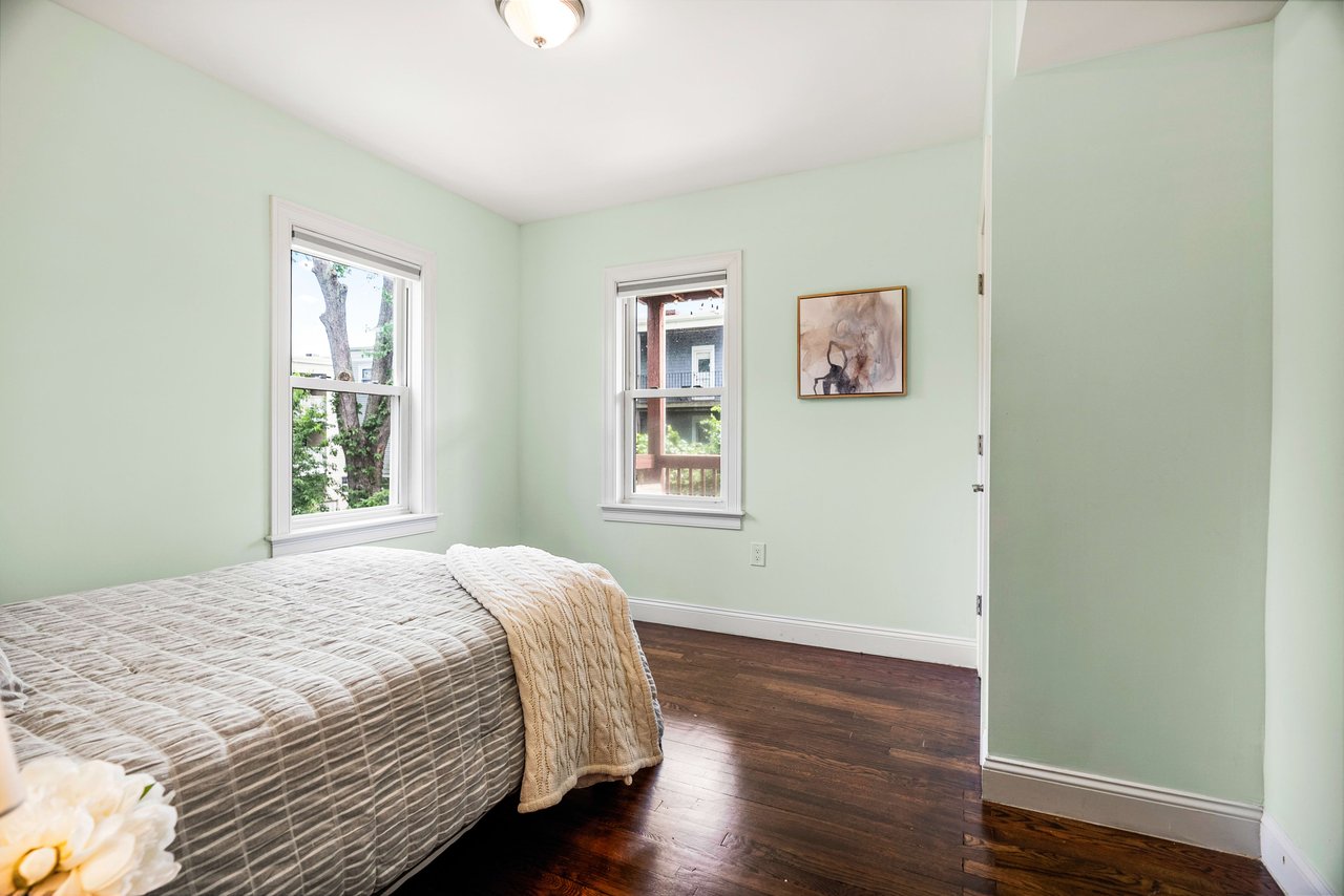 25 Granfield Ave Unit: 2