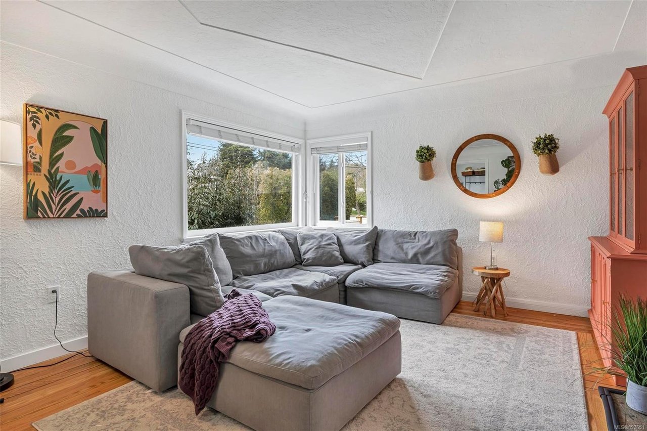 3411 Cedar Hill Rd, Saanich