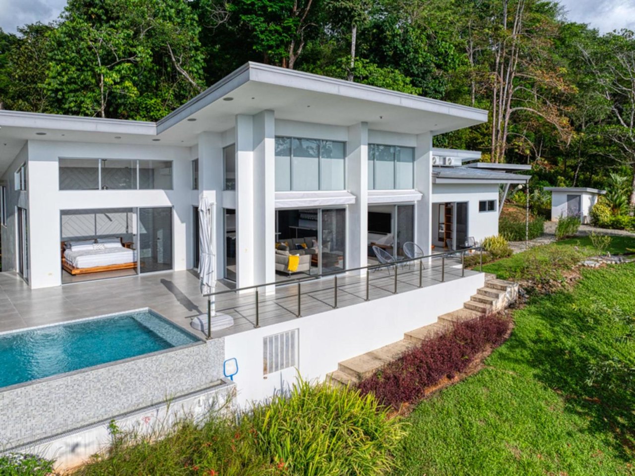 Modern Oceanview Luxury Estate, Dominical, Puntarenas