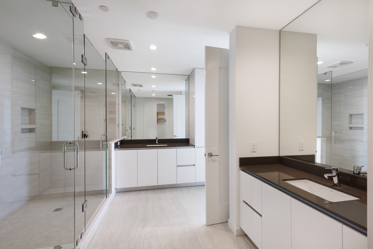 301 Quay Commons, #811