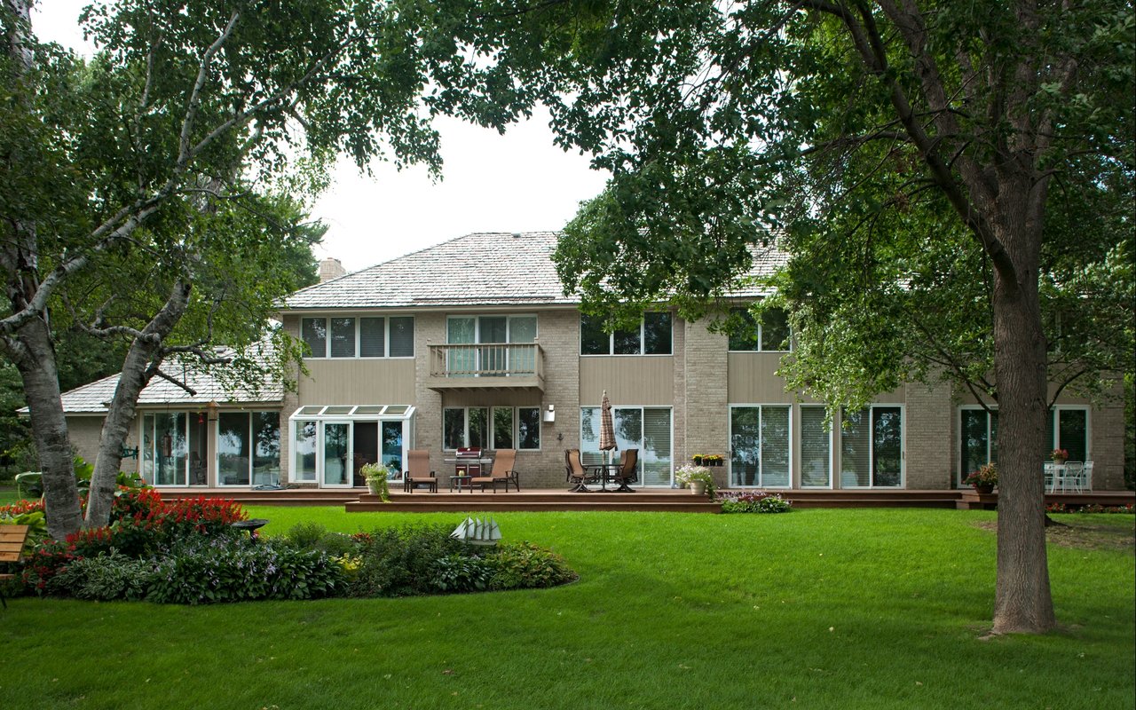 3017 N Shore Dr | Wayzata