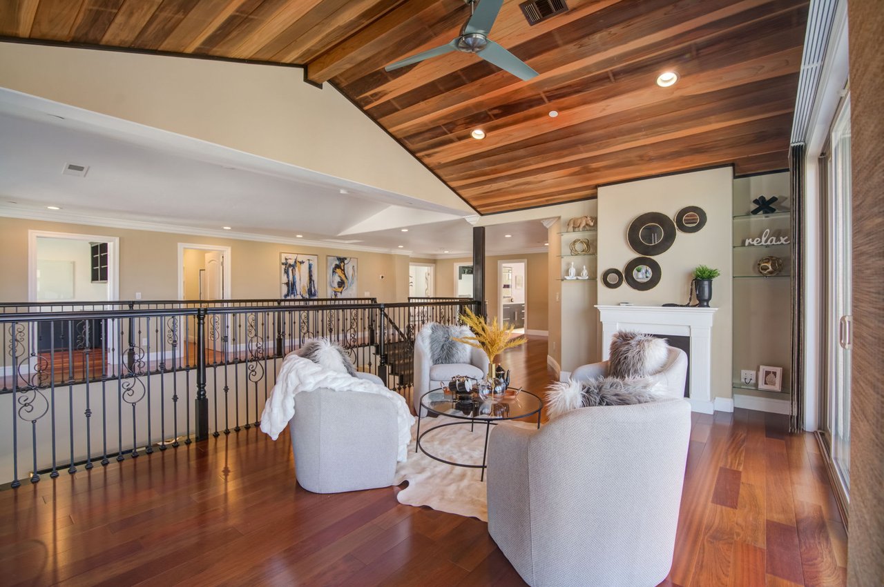 3902 Mars Court