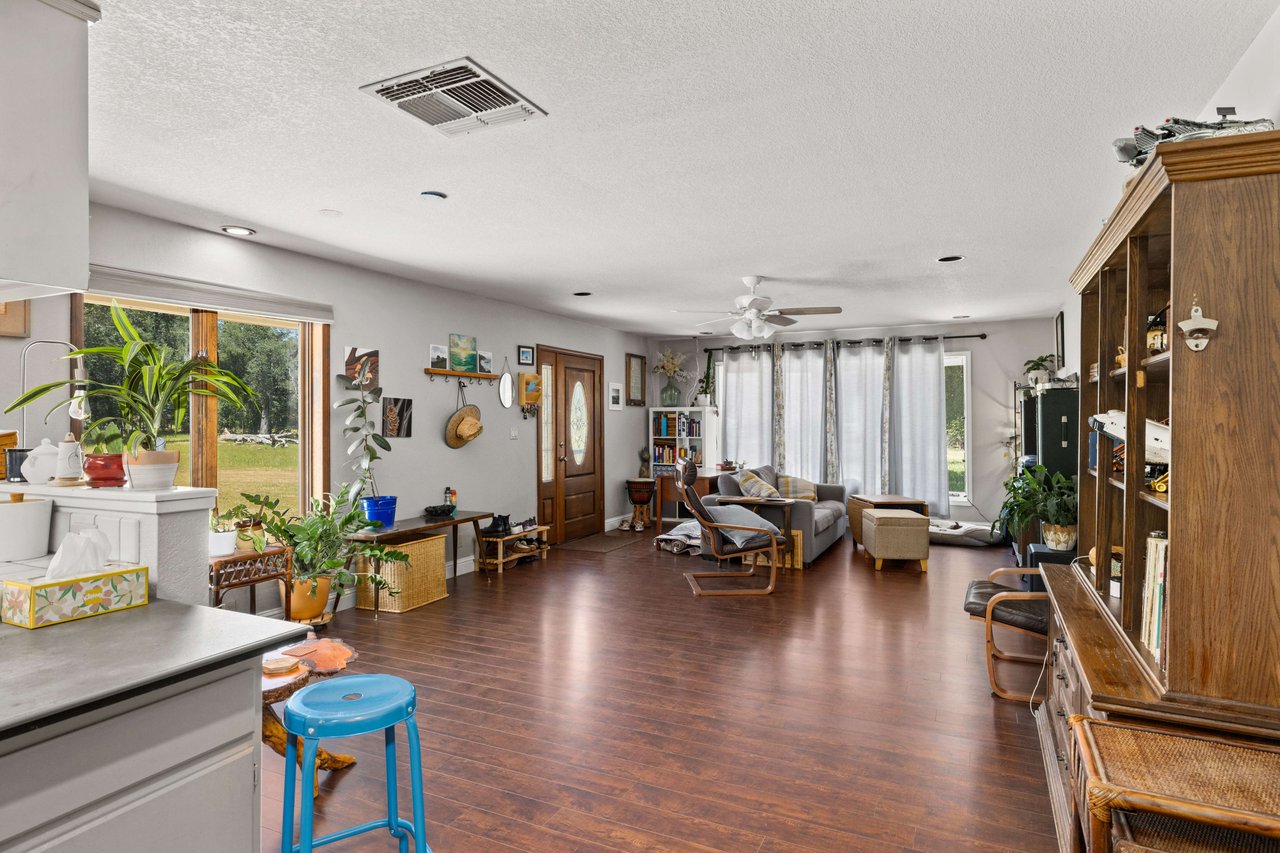 2880 Carlson Drive