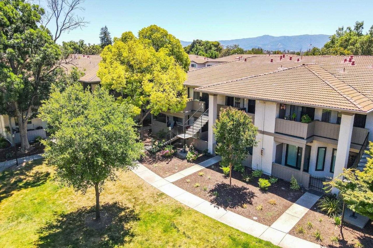 394 Kenbrook CIR
