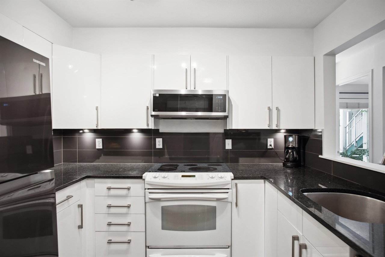 207-1333 W 7th Ave