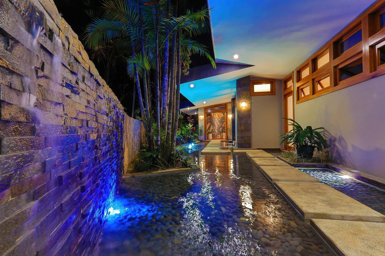 Luxurious Mountain Villa Retreat, Perez Zeledon, San Jose