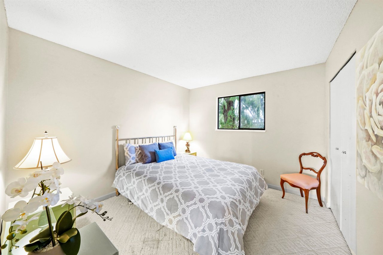 1106 Lombardy Dr