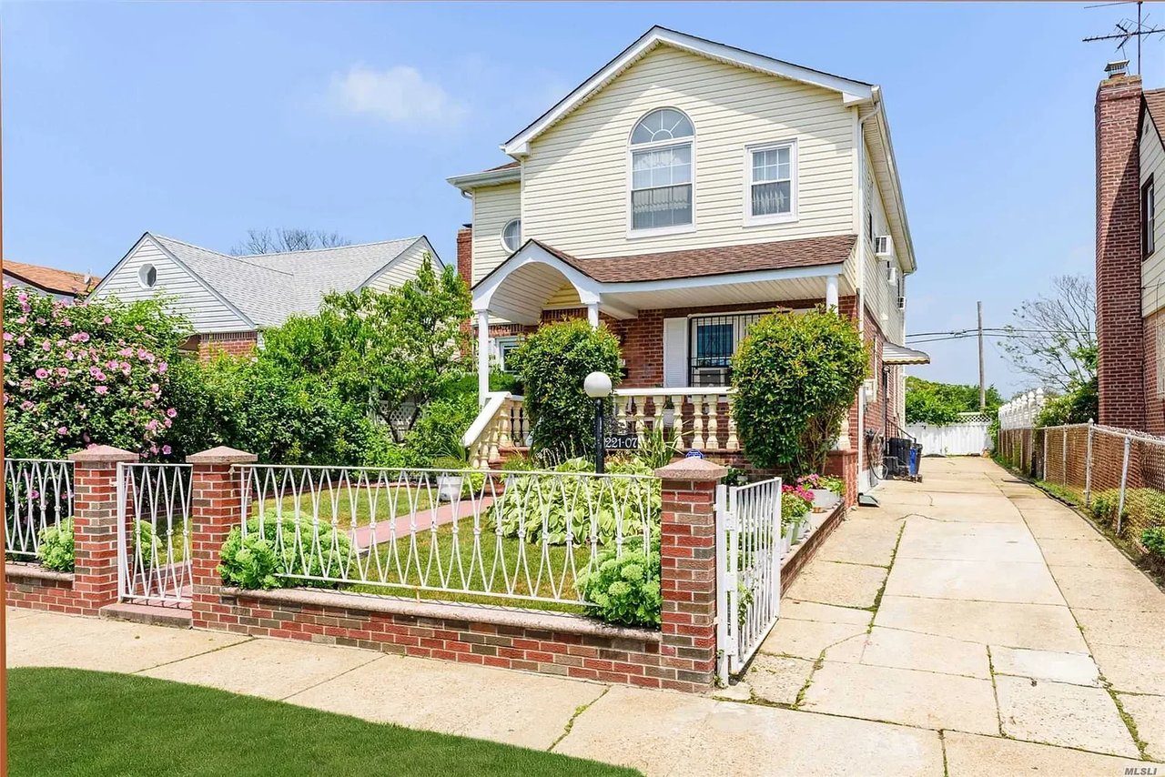 221-07 130 Ave