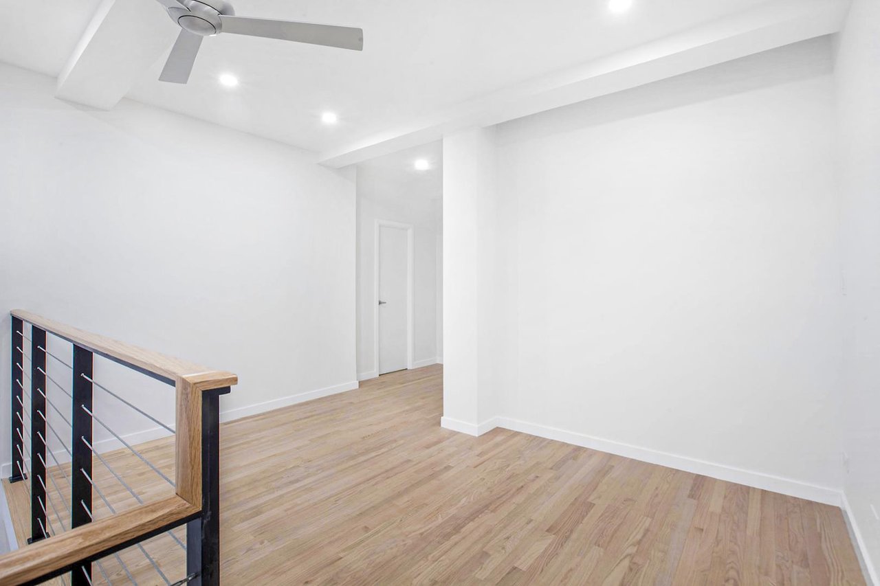 3 Hanover Square, Apt 2B