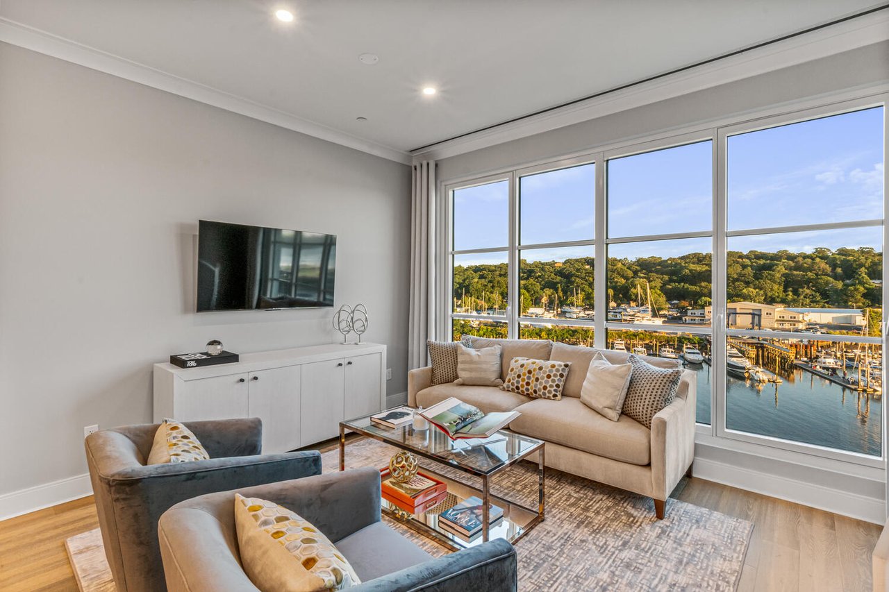 100 Garvies Point Road, Unit 1308