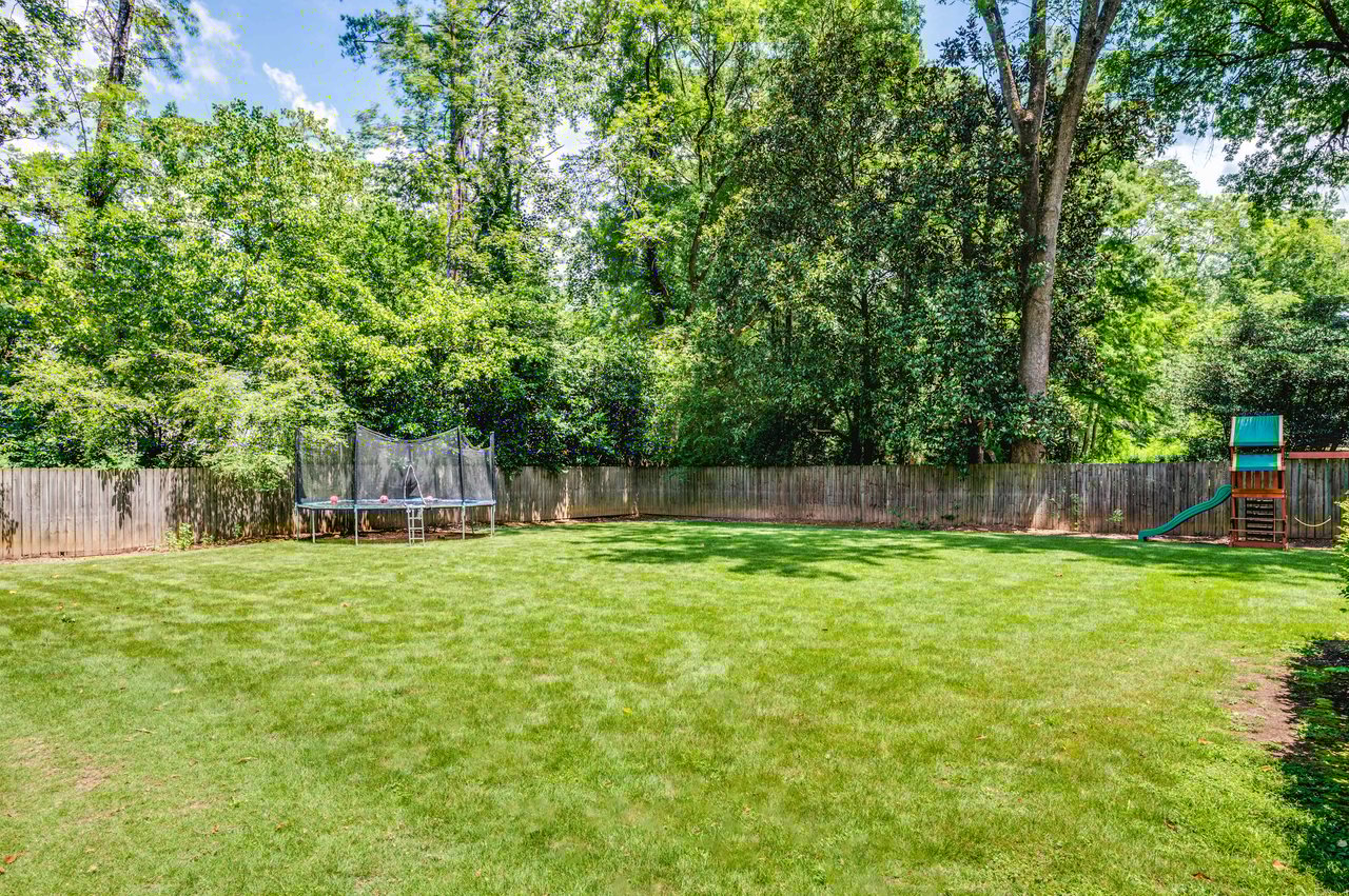 311 Broadland Rd NW