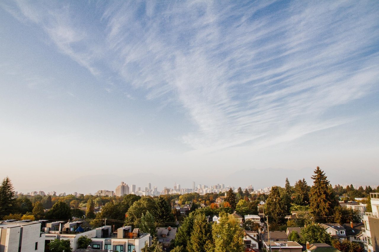 212-528 W King Edward Ave