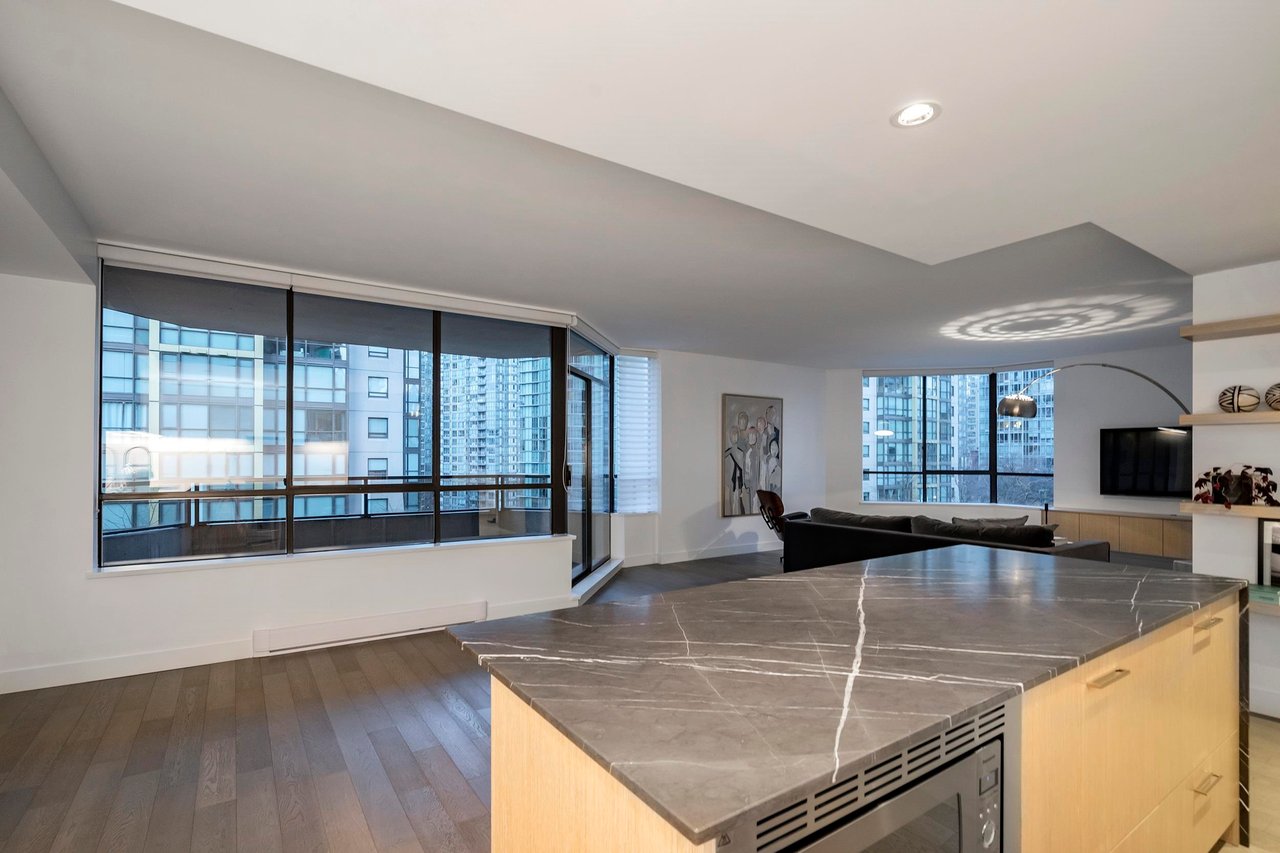 402-738 Broughton Street, Vancouver