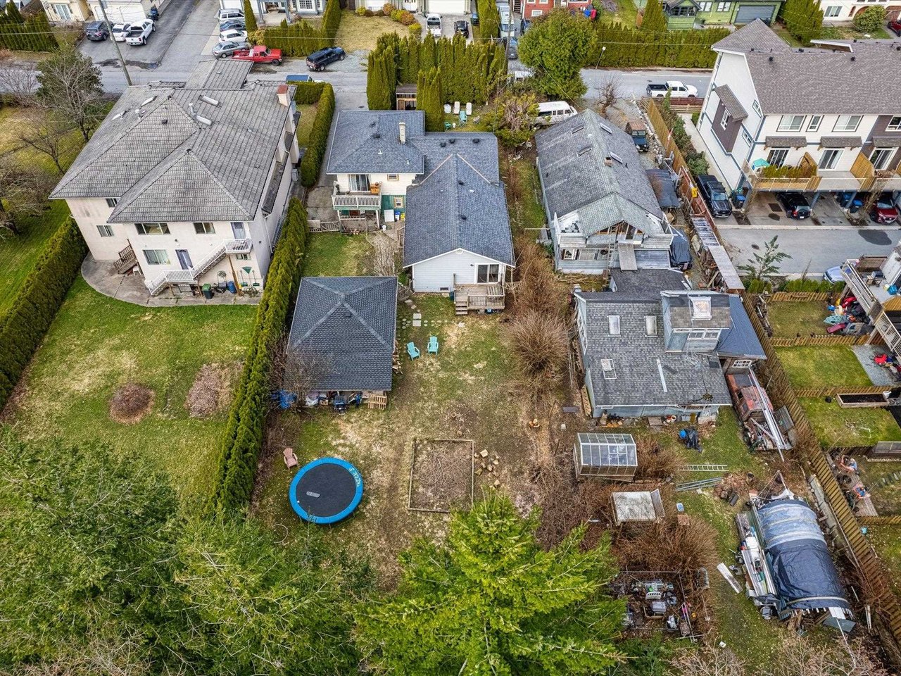 1138 Wilson Cres