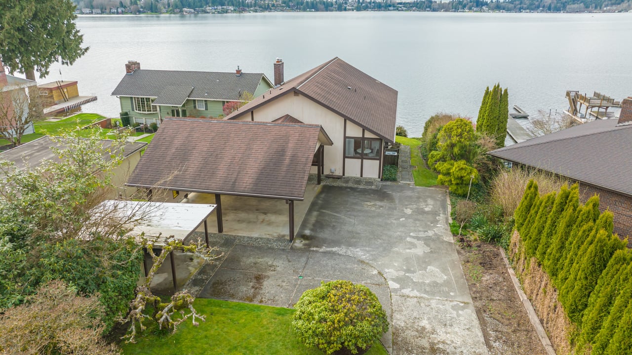 The Lake Stevens Waterfront Estate