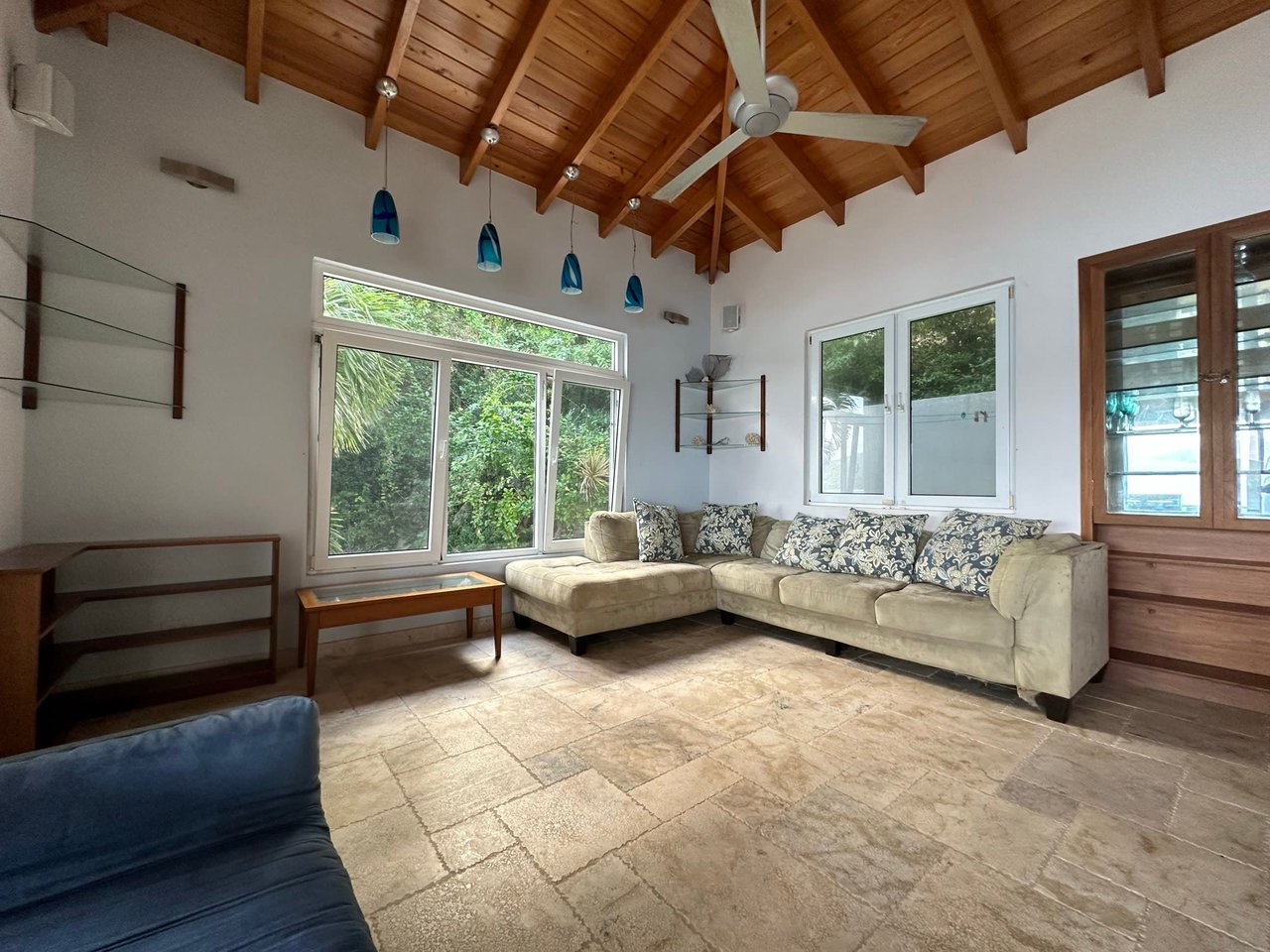 553 Cootens Bay 3 Bedroom Standalone Home