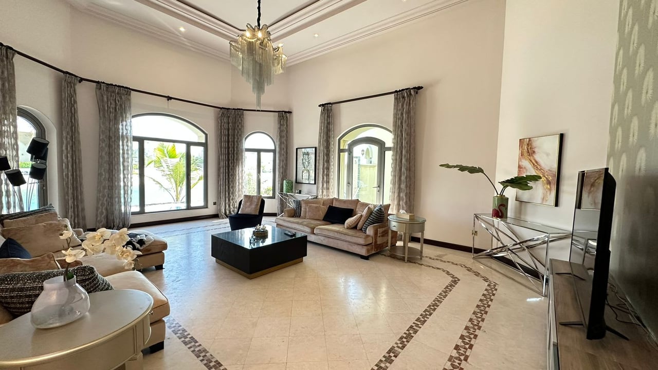 Palm Jumeirah Garden Home  Villa