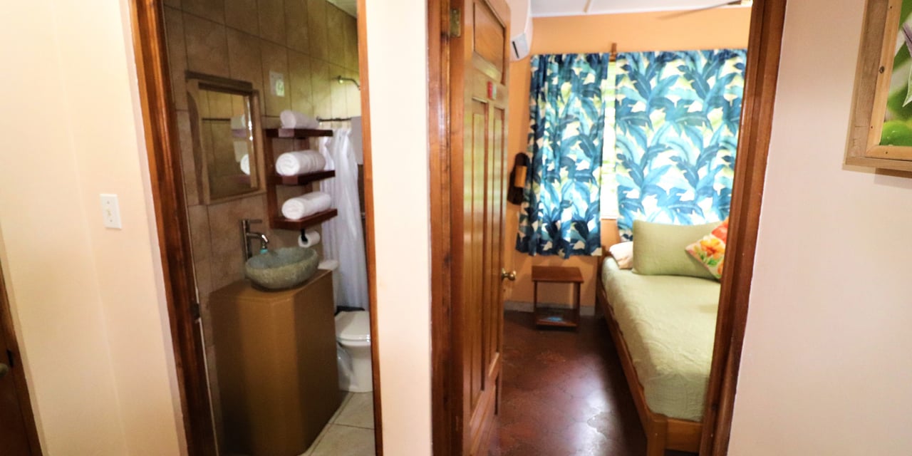 Riverfront Boutique Jungle Hotel, Ojochal, Puntarenas
