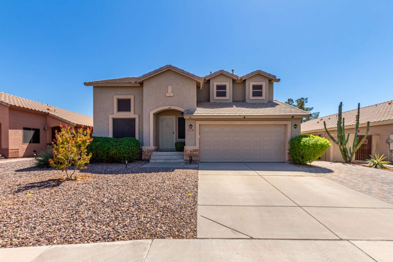 Charming curb appeal with low-maintenance landscaping