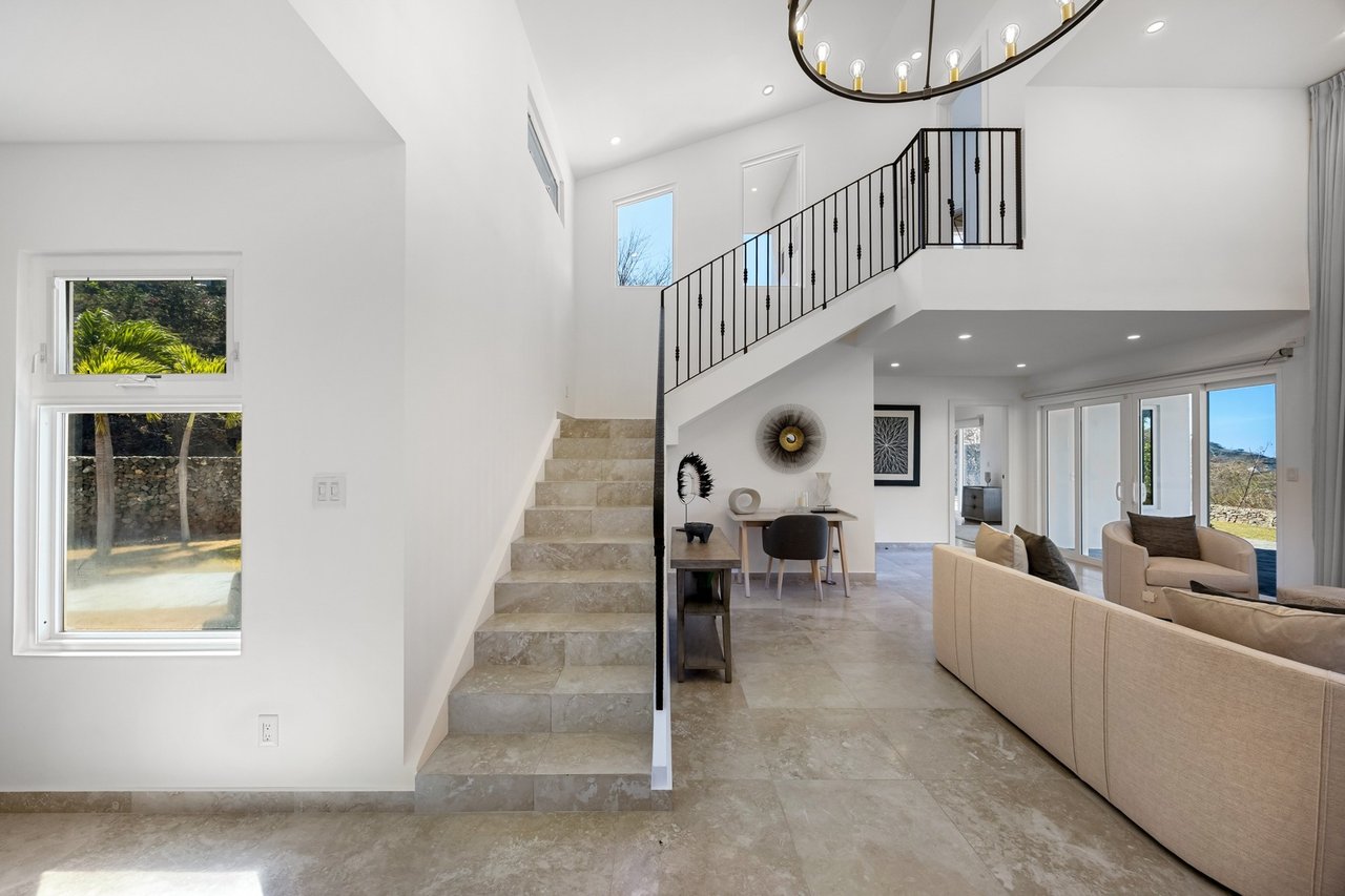 Renovated Tropical Ocean Estate, Flamingo, Guanacaste