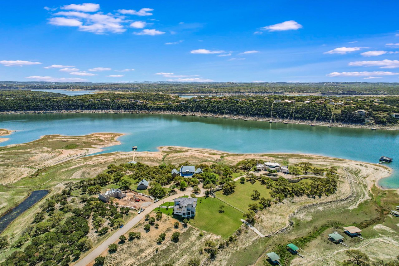 Valentino Cove - Lakefront in the Reserve on Lake Travis 