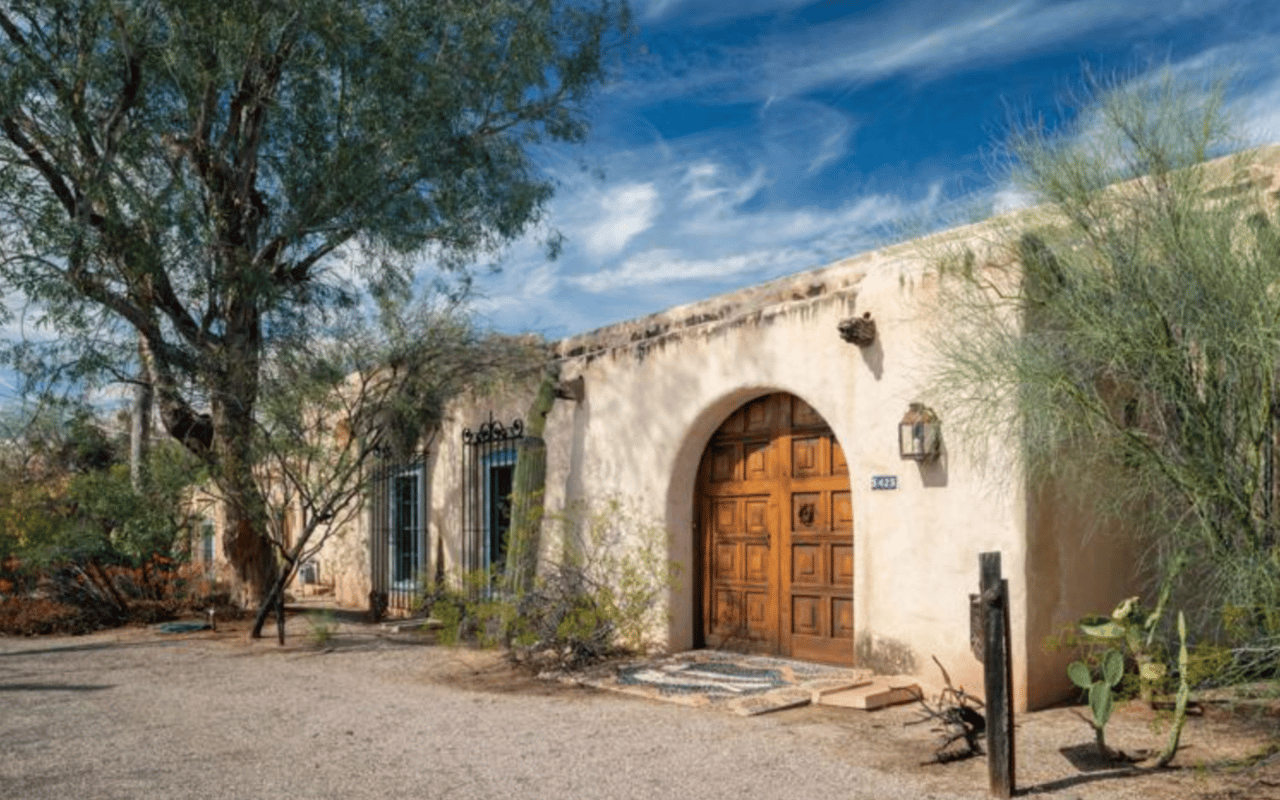 Explore Tucson's Adobe Heritage: A Unique Blend of Ancient Craftsmanship & Modern Living