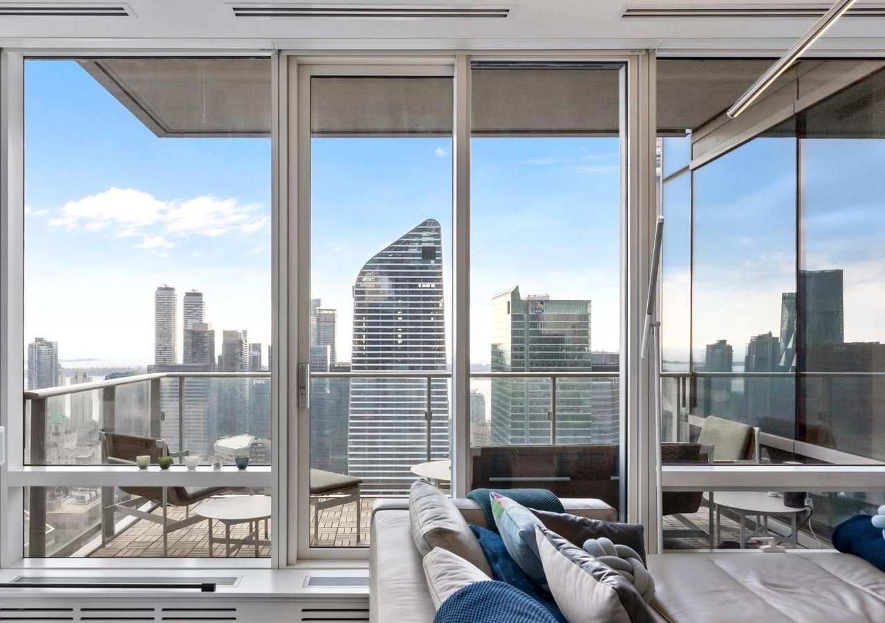 Suite 5108 -180 University Avenue