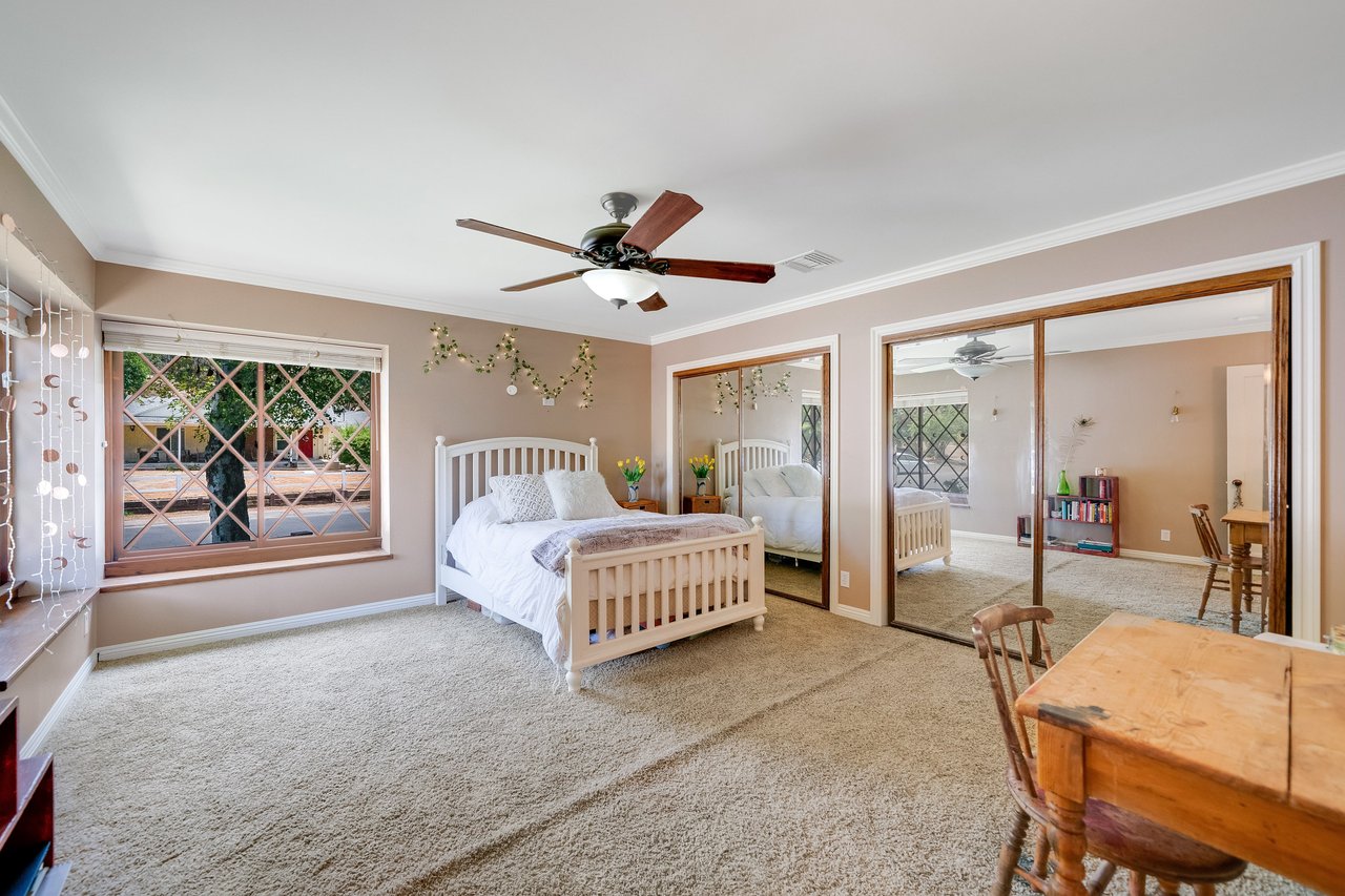 A Lil Bit O' Country in Shadow Hills * SOLD at full price
